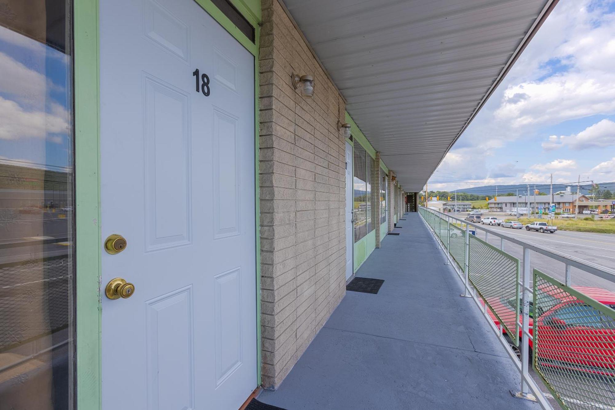 Sonrise Inn Lincoln Hwy By Oyo Breezewood Luaran gambar