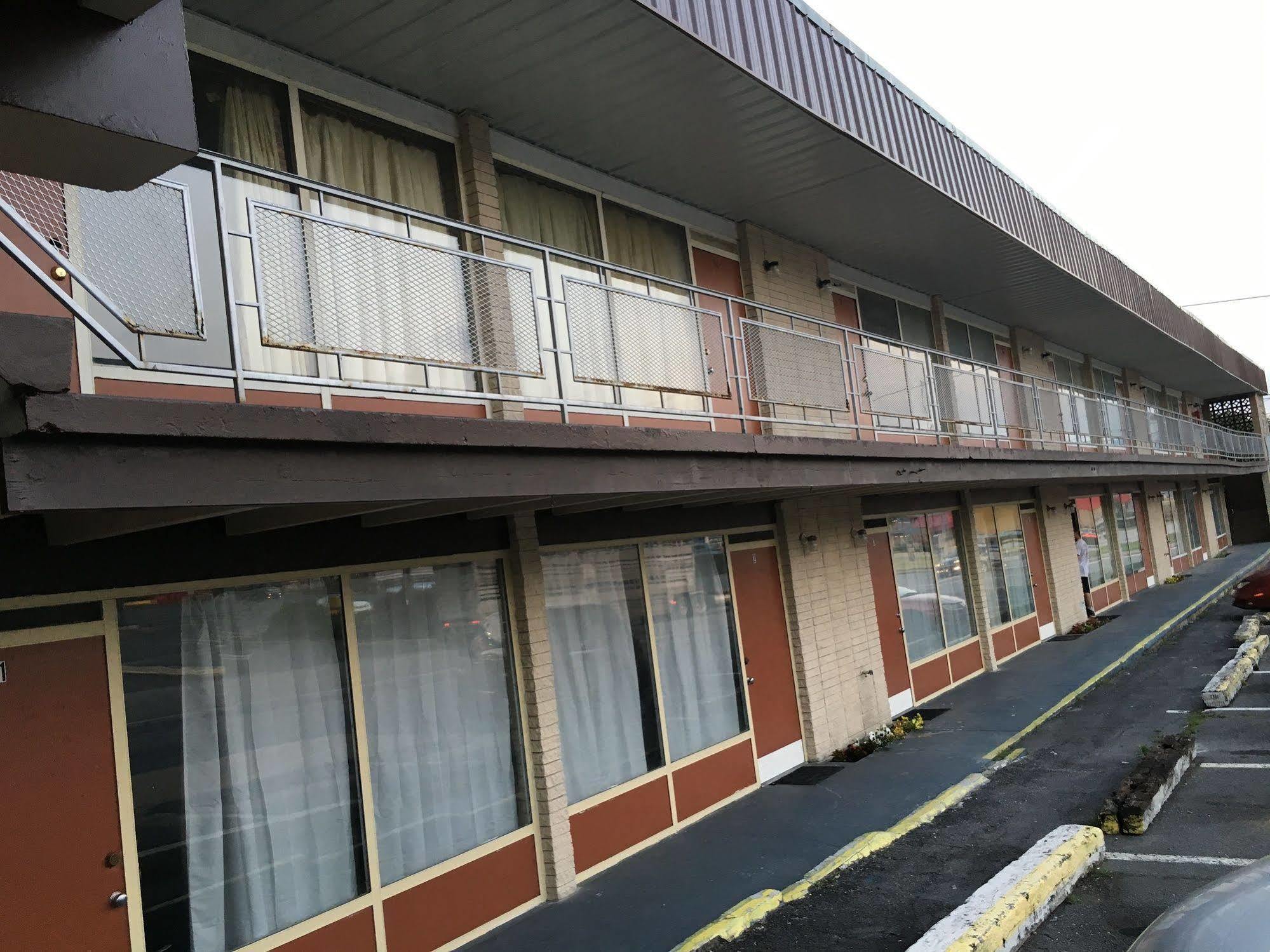 Sonrise Inn Lincoln Hwy By Oyo Breezewood Luaran gambar