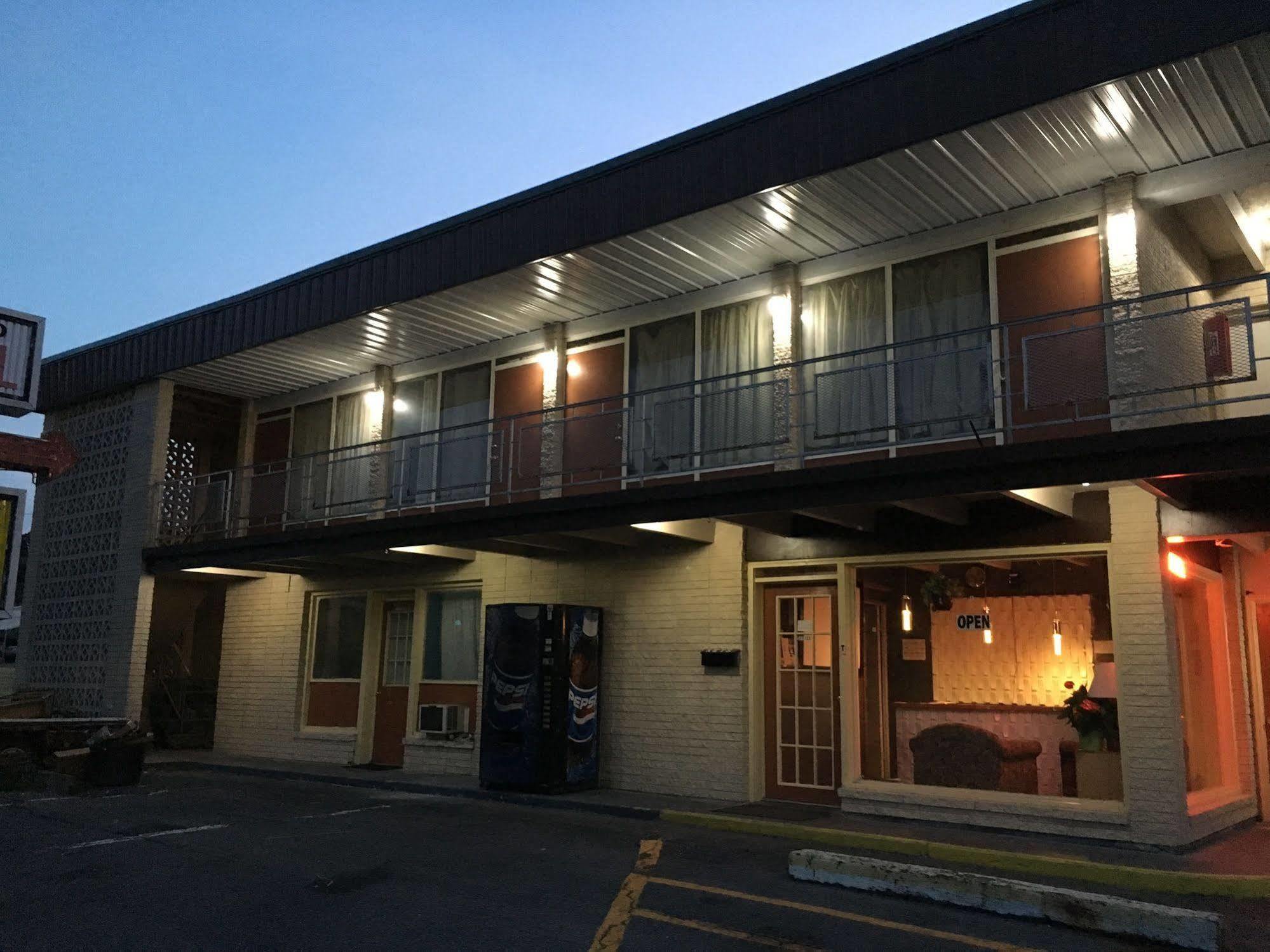 Sonrise Inn Lincoln Hwy By Oyo Breezewood Luaran gambar
